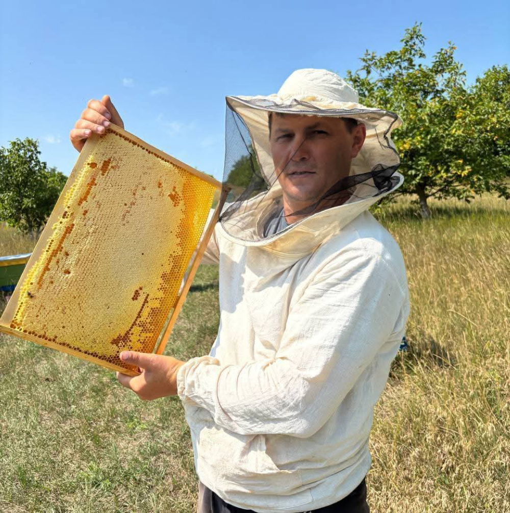 "HONEY GLINT" S.R.L.